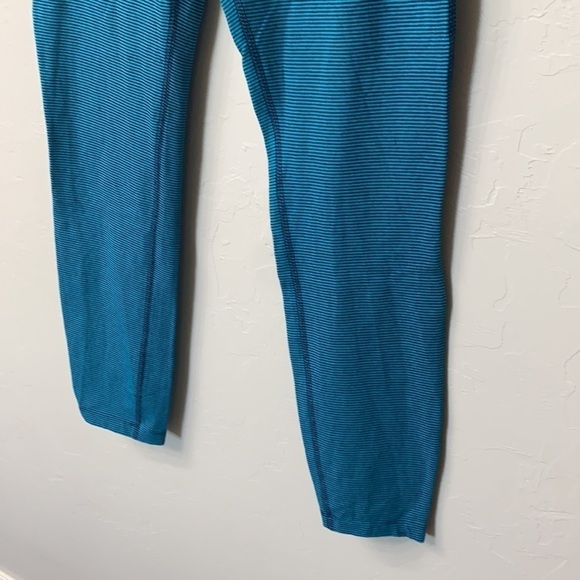 Patagonia blue striped leggings size medium - Picture 5 of 12